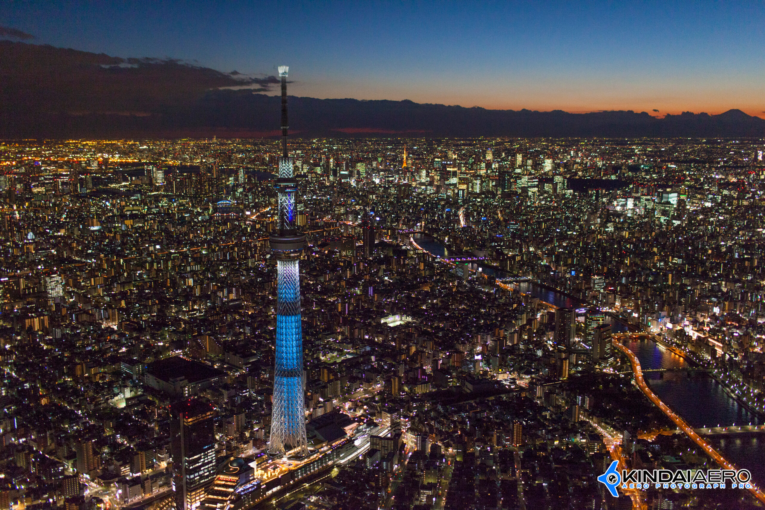 東京スカイツリーの航空写真撮影 2012-12-19