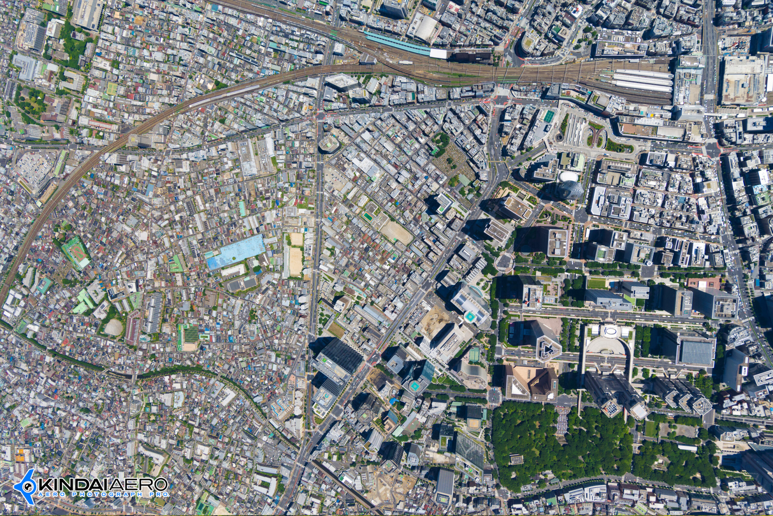 新宿駅北西側の航空写真撮影 (垂直撮影) 2014-05-17