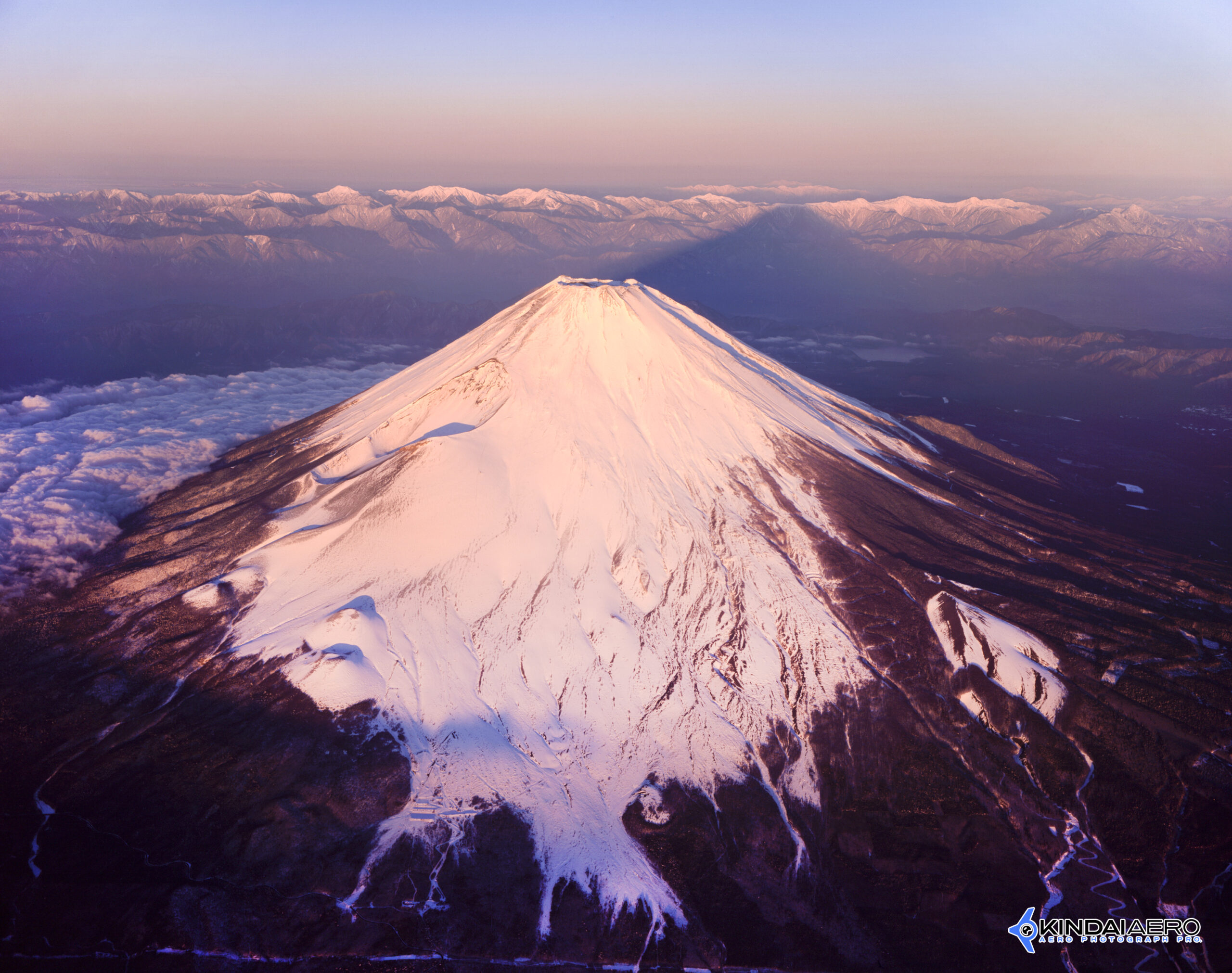 静岡県富士宮市・富士山-朝焼け 航空写真撮影 1980年代