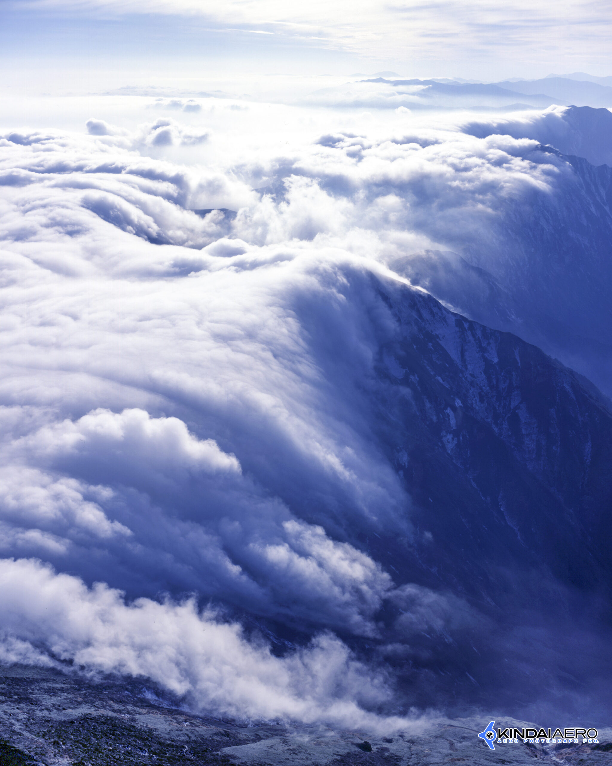 富山県新中川郡・北アルプス-滝雲 航空写真撮影 1980年代
