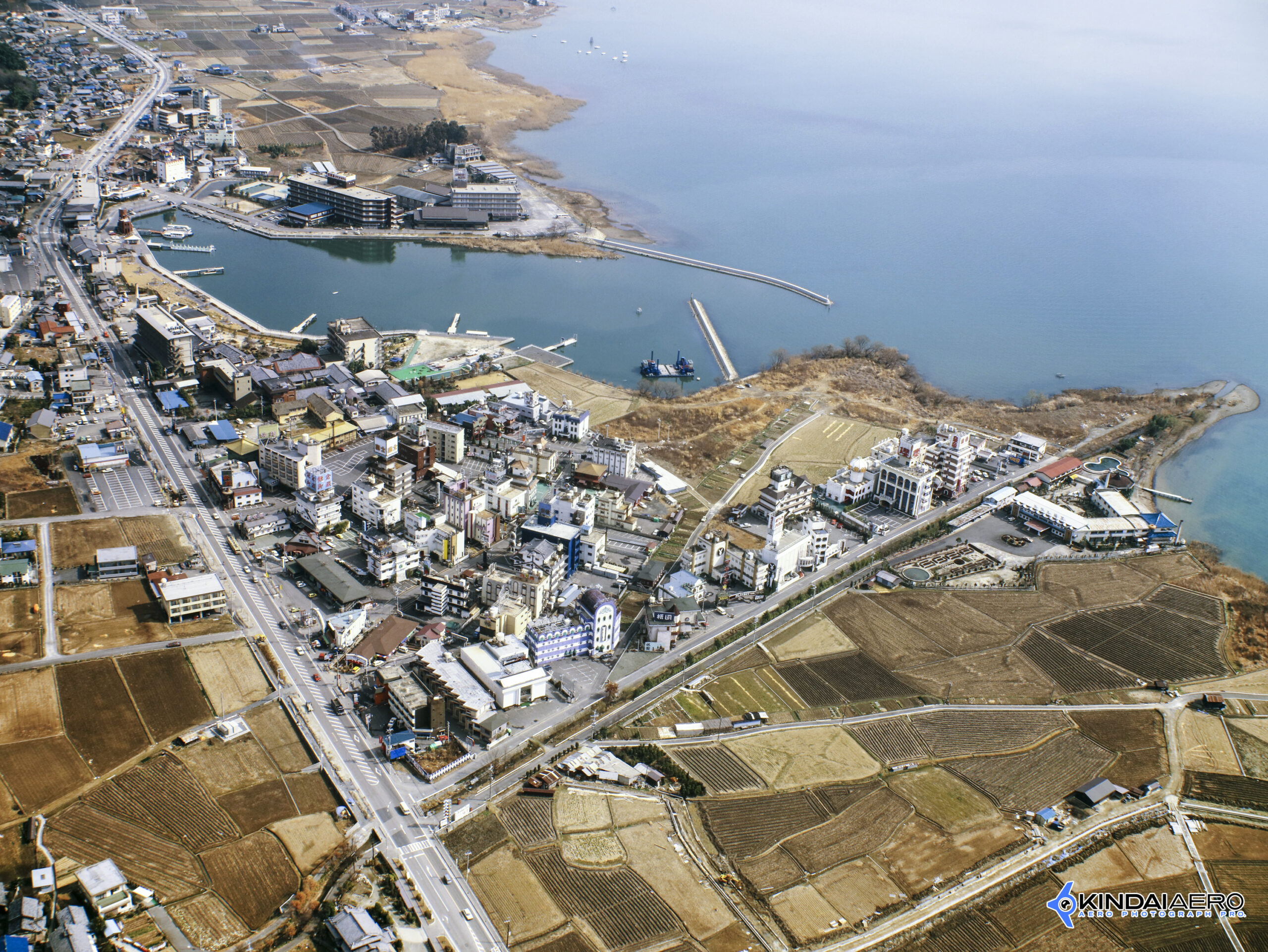 滋賀県大津市・琵琶湖-雄琴温泉の航空写真撮影 1986-01