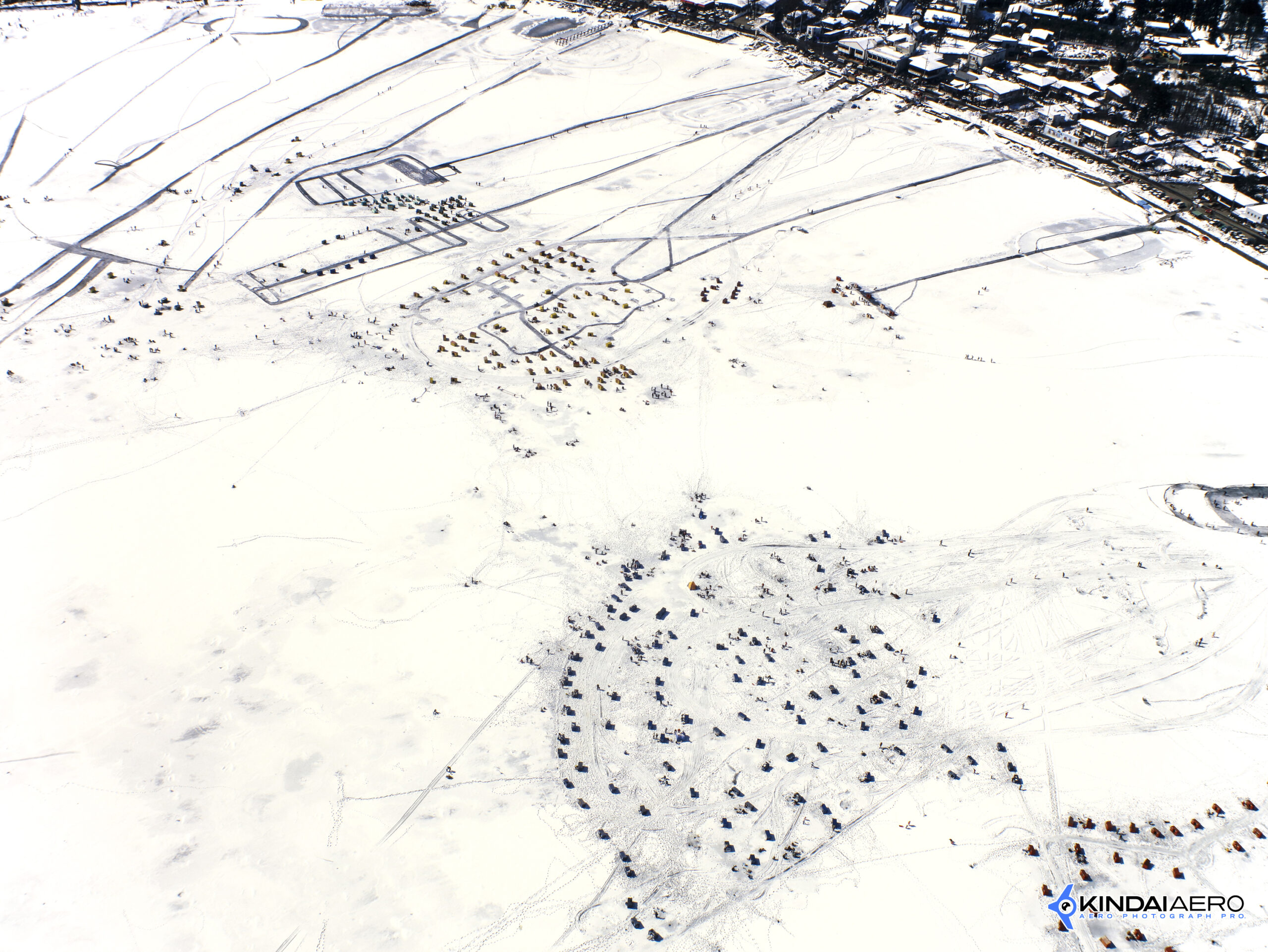 山梨県南都留郡 山中湖 ワカサギ釣りの様子を航空写真撮影 1986-3