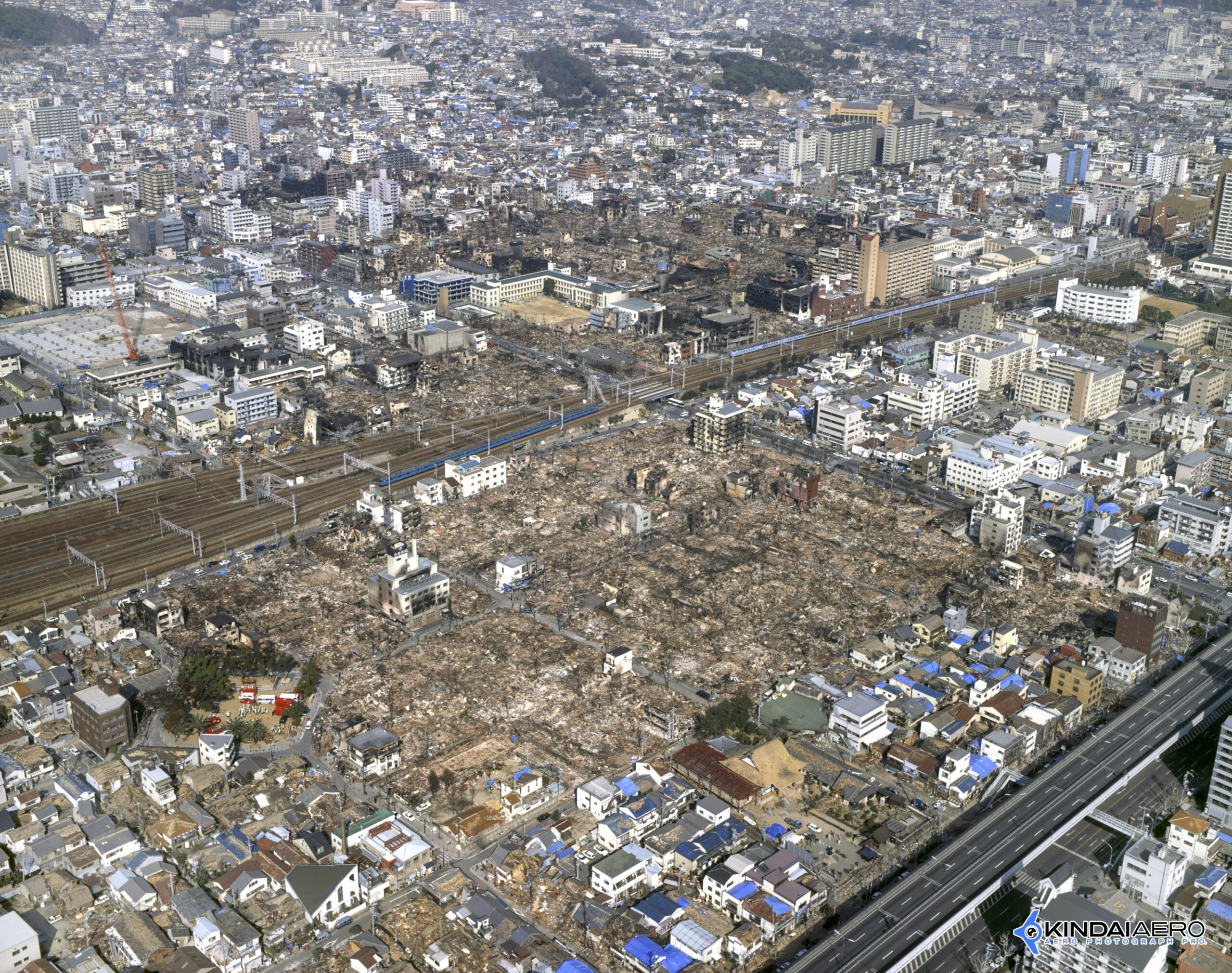 阪神・淡路大震災 神戸市永田地区の航空写真撮影 1995年