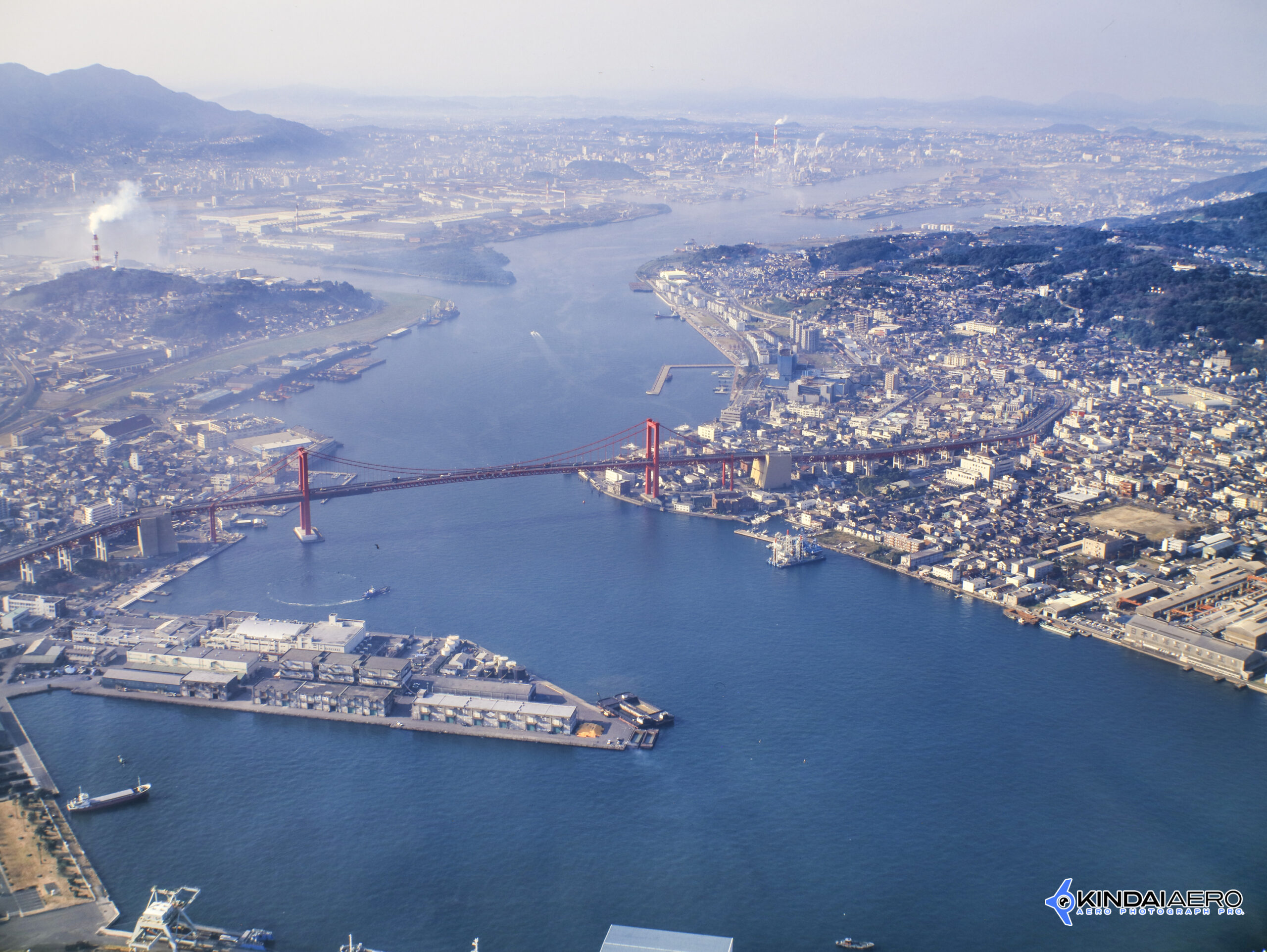 福岡県北九州市・若戸大橋-北九州工業地帯 航空写真撮影 1999-10
