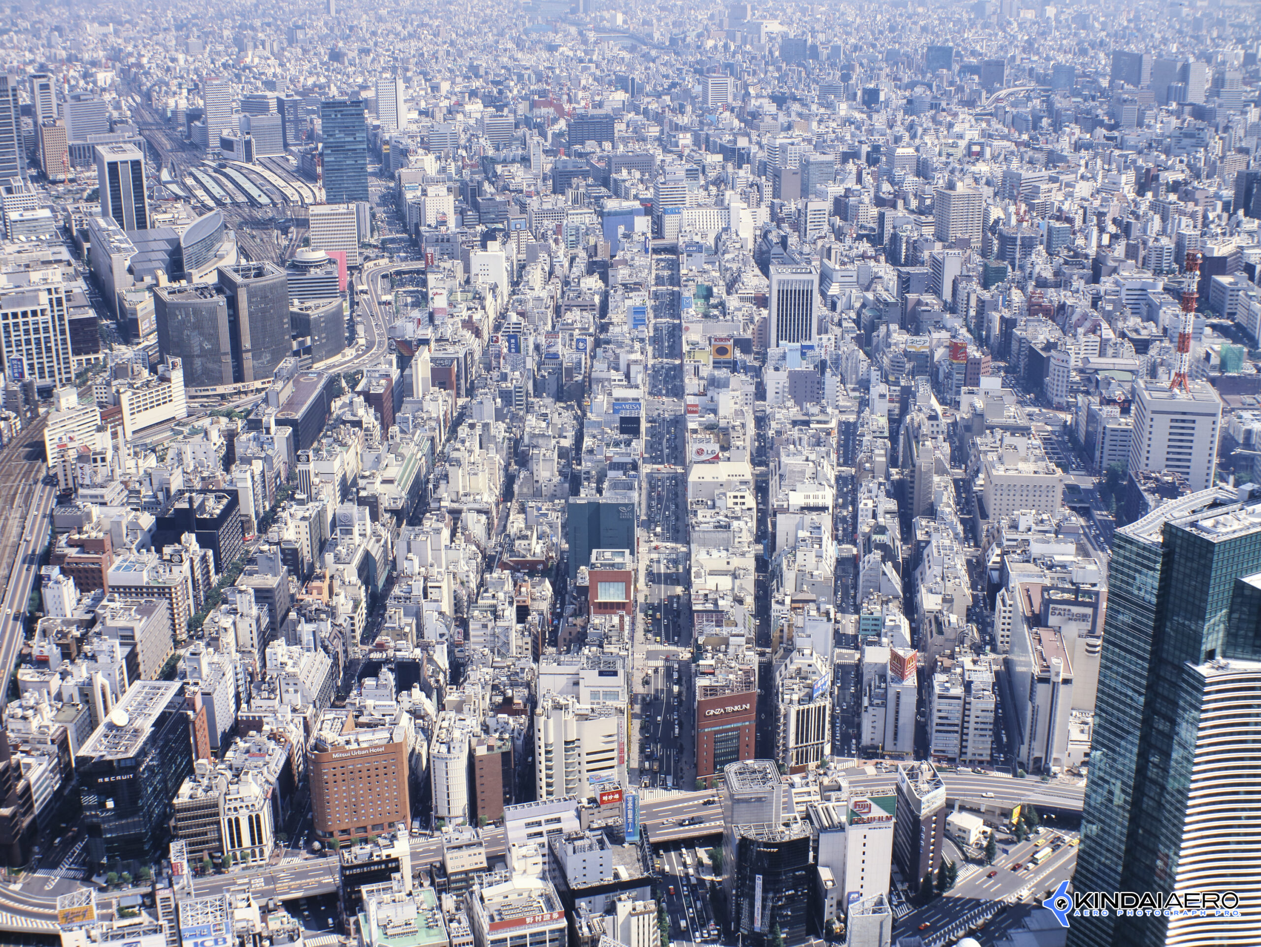 東京都中央区銀座・銀座通り 航空写真撮影 2002-09