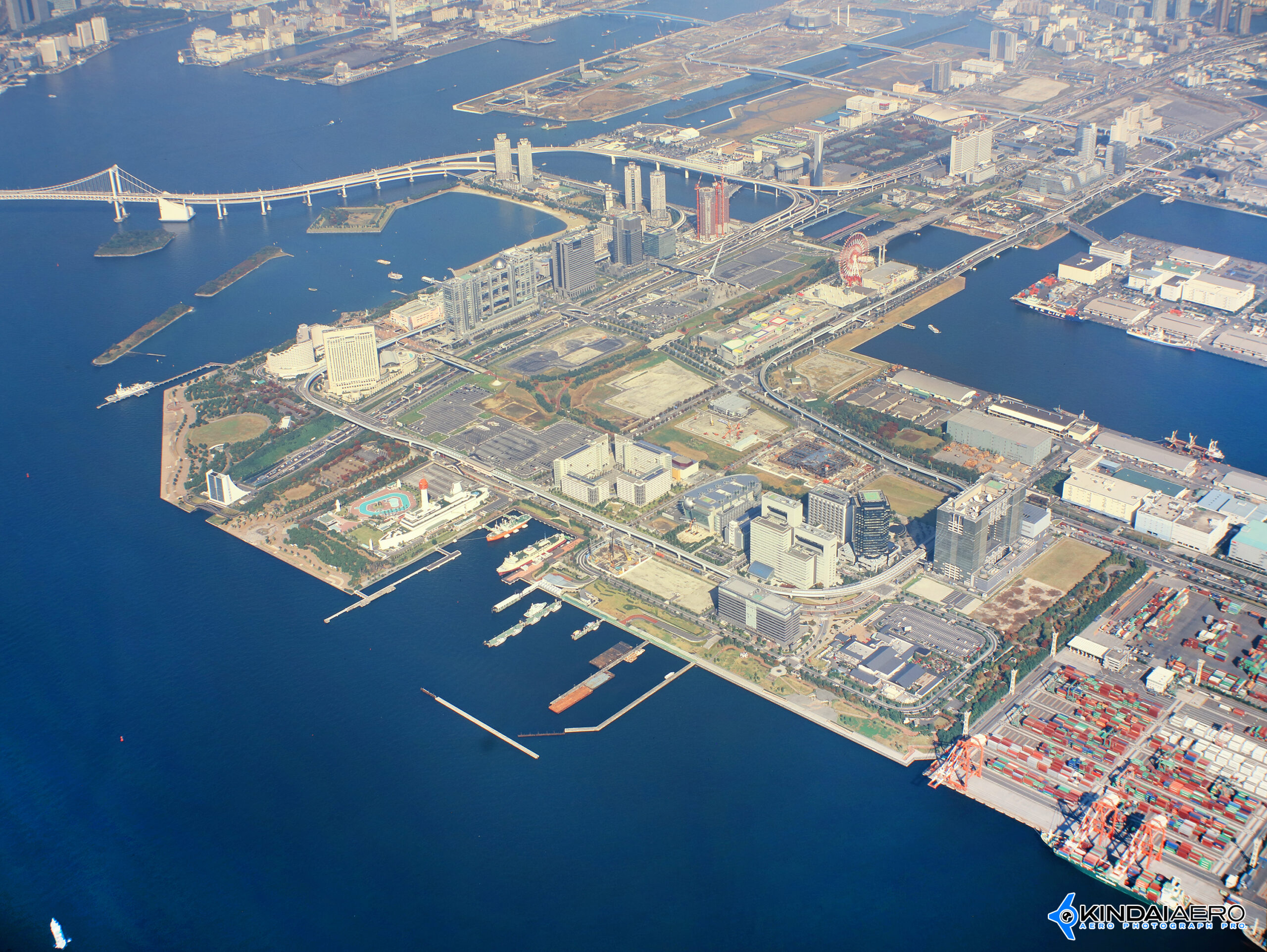 東京都港区・お台場・レインボーブリッジ　航空写真撮影 2005-11