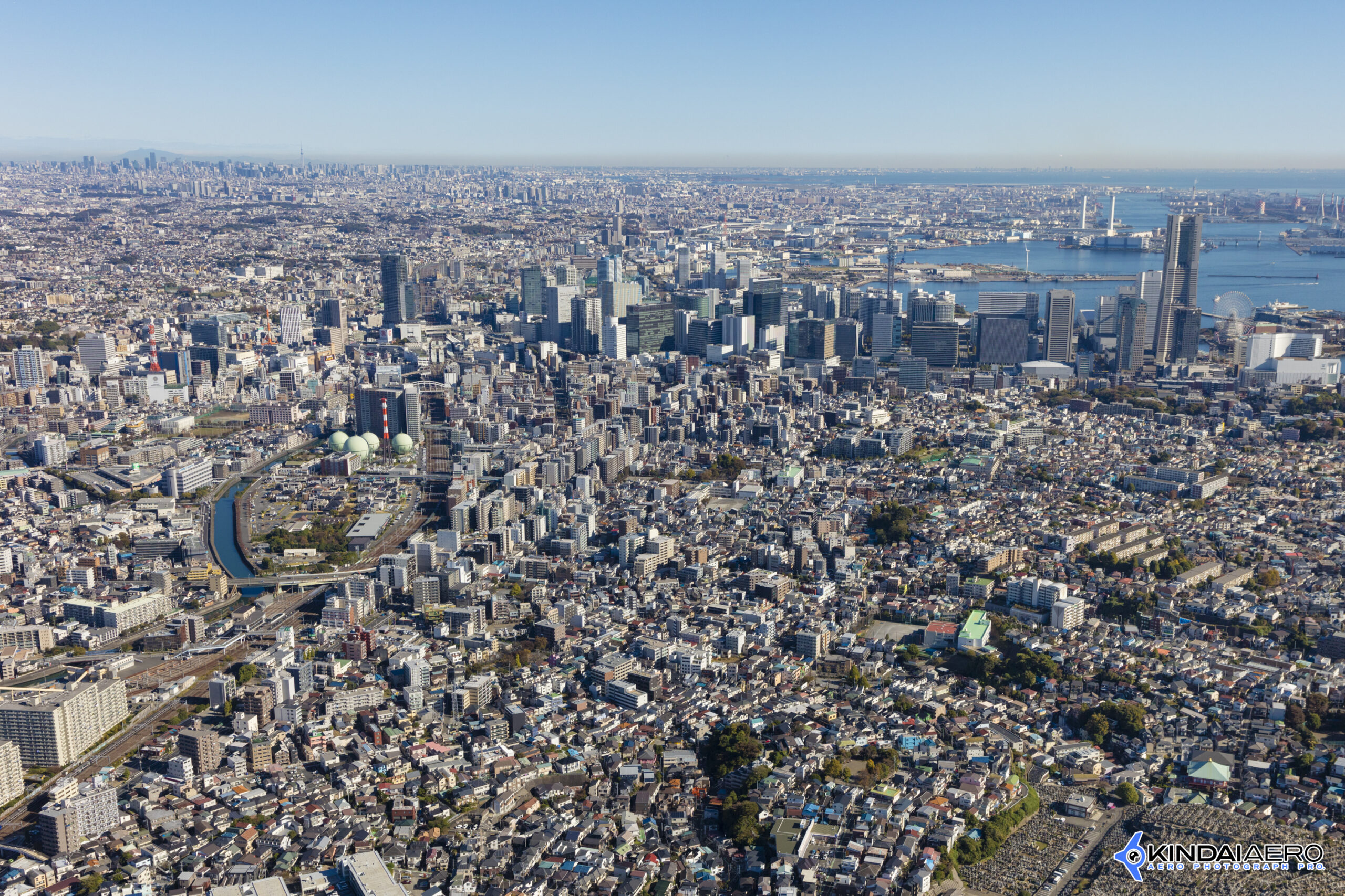 神奈川県横浜市 西区とその周辺を航空写真撮影 2023-11-14