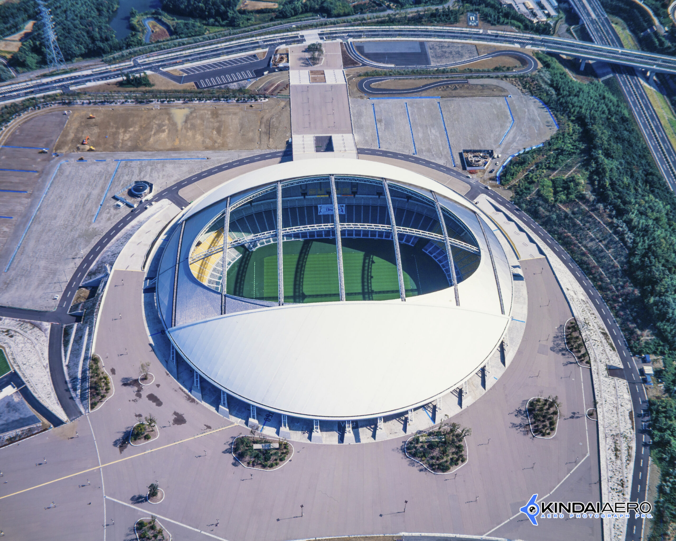 大分県大分市 大分スポーツ公園総合競技場(ビッグアイ)の航空写真撮影 2003年