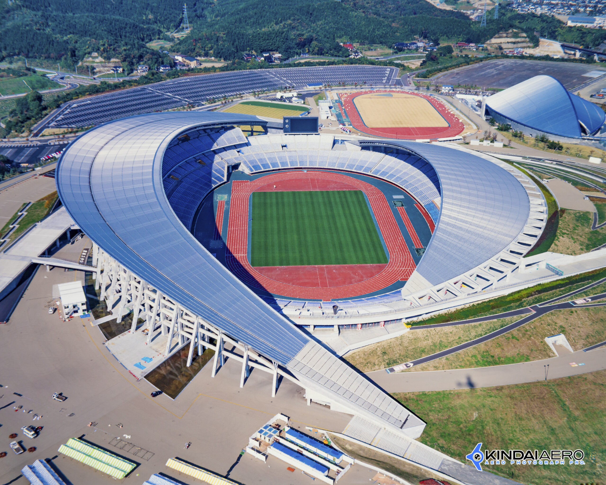 宮城県宮城郡 宮城スタジアム(キューアンドエースタジアムみやぎ)の航空写真撮影 2003年
