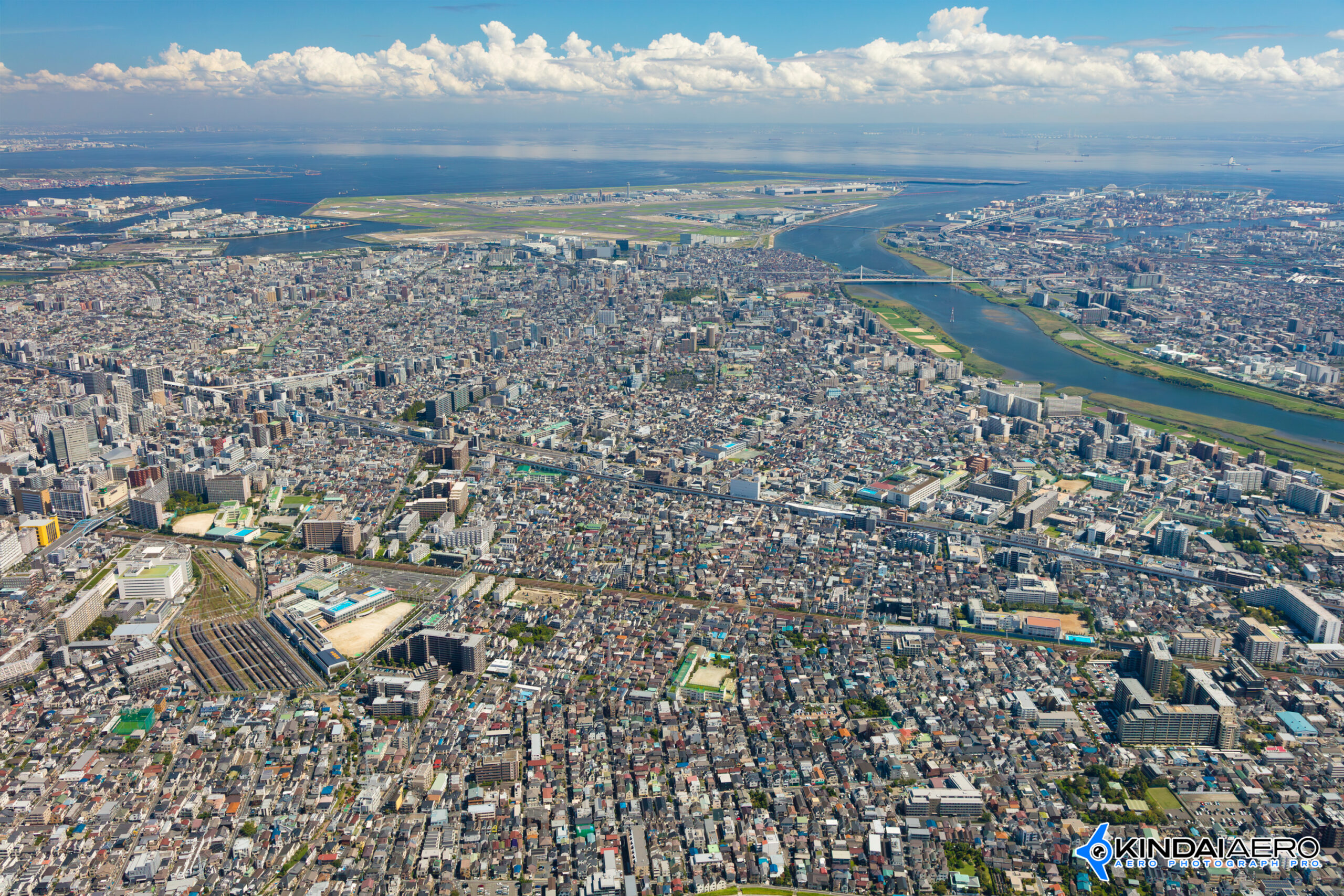 東京都大田区 蒲田・雑色周辺を羽田空港方向へ航空写真撮影 2023-09-13